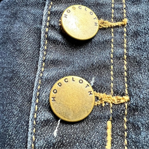 ModCloth Seamstress Buttoned Skinny Jeans Size 4 - Picture 5 of 11